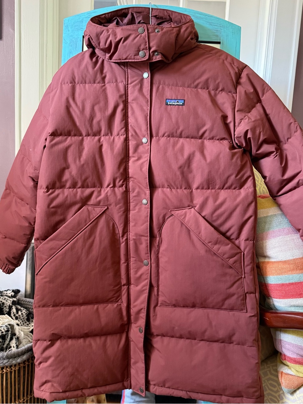 NWT - Womens Patagonia  Down drift parka . Color -
“ Dried Vanilla “